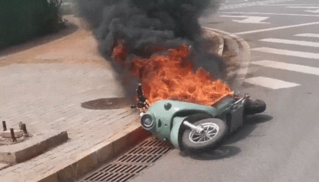 546c4b2c4887403fe7d9725119446cfb.gif