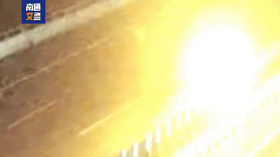 bf1ea79d08bd5827ea7a9fd5ea07f63c.gif
