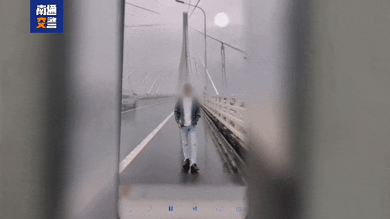 fe2ca4d5ab313db74086a5dbee05e636.gif
