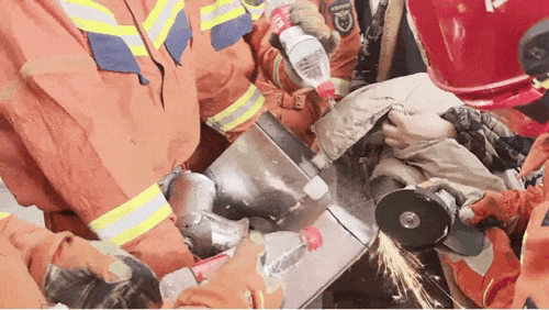 5229f3abc12457eb822c8787bbdcdb48.gif