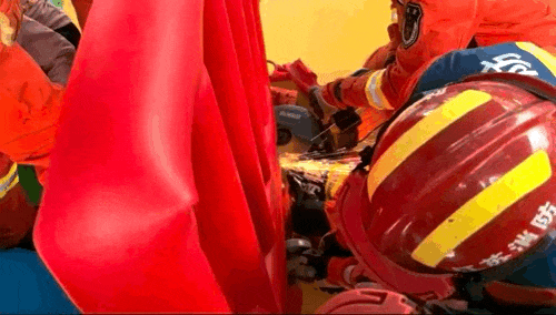 9a0eac7a66dd2bbb9f471e3c5a10c90f.gif