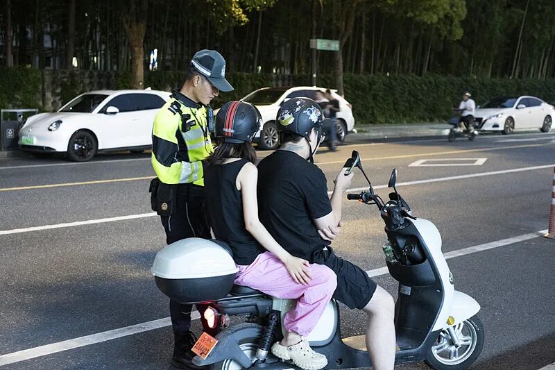 640?wx_fmt=jpeg&from=appmsg#imgIndex=16