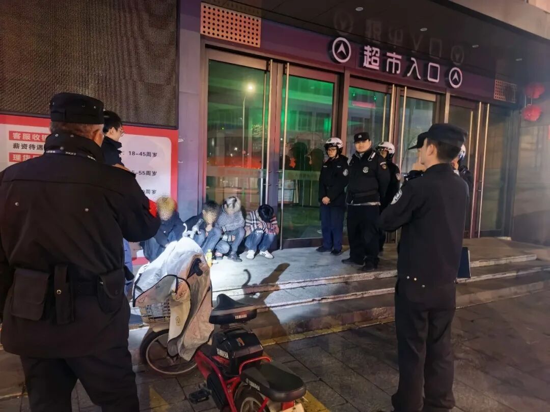 640?wx_fmt=jpeg&from=appmsg#imgIndex=3