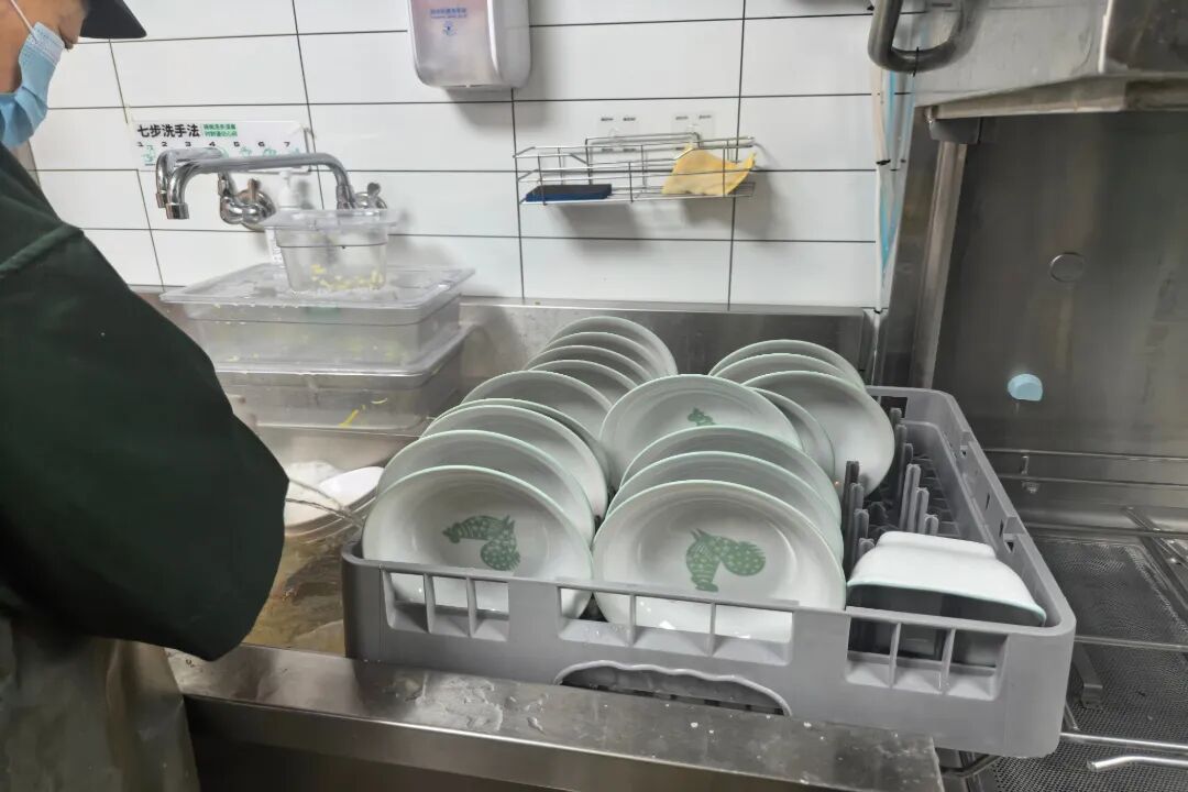 640?wx_fmt=jpeg&from=appmsg#imgIndex=16